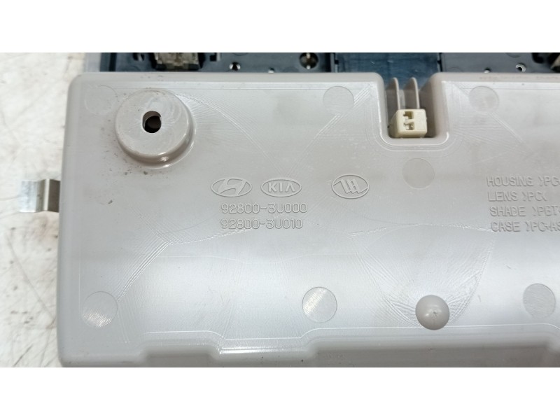 Recambio de luz interior para kia sportage iii (sl) 1.7 crdi referencia OEM IAM 92800E3U000  