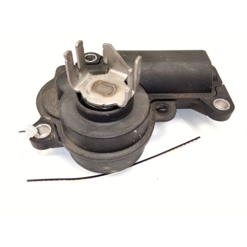 Recambio de actuador palomilla escape para mercedes-benz clase b sports tourer (w247) b 180 d (247.003) referencia OEM IAM A2139