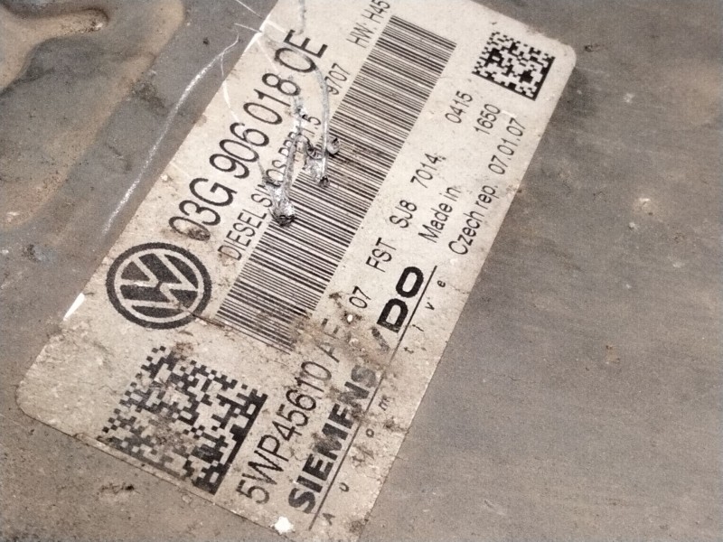 Recambio de centralita motor uce para volkswagen passat b7 (362) 2.0 tdi referencia OEM IAM 03G906018  