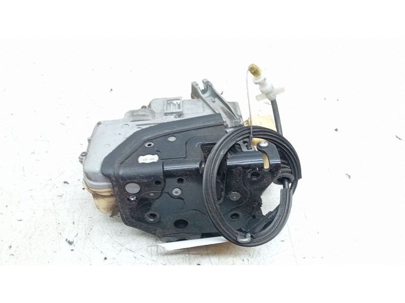 Recambio de cerradura puerta delantera izquierda para volkswagen passat b7 (362) 2.0 tdi referencia OEM IAM 3C1837015A  