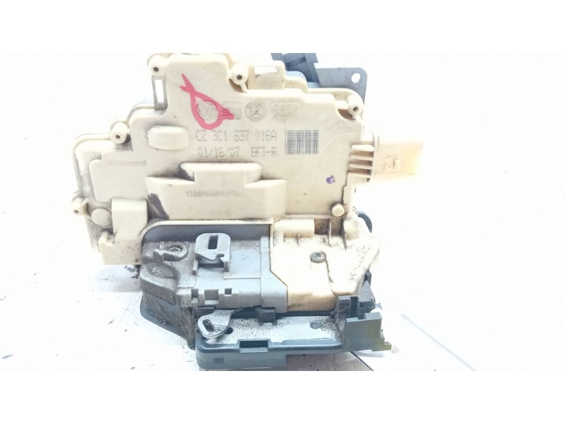Recambio de cerradura puerta delantera derecha para volkswagen passat b7 (362) 2.0 tdi referencia OEM IAM 3C1837016A  