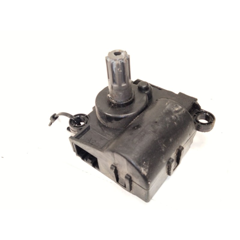 Recambio de motor de trampillas para kia sportage iii (sl) 1.7 crdi referencia OEM IAM D332JYAA05  
