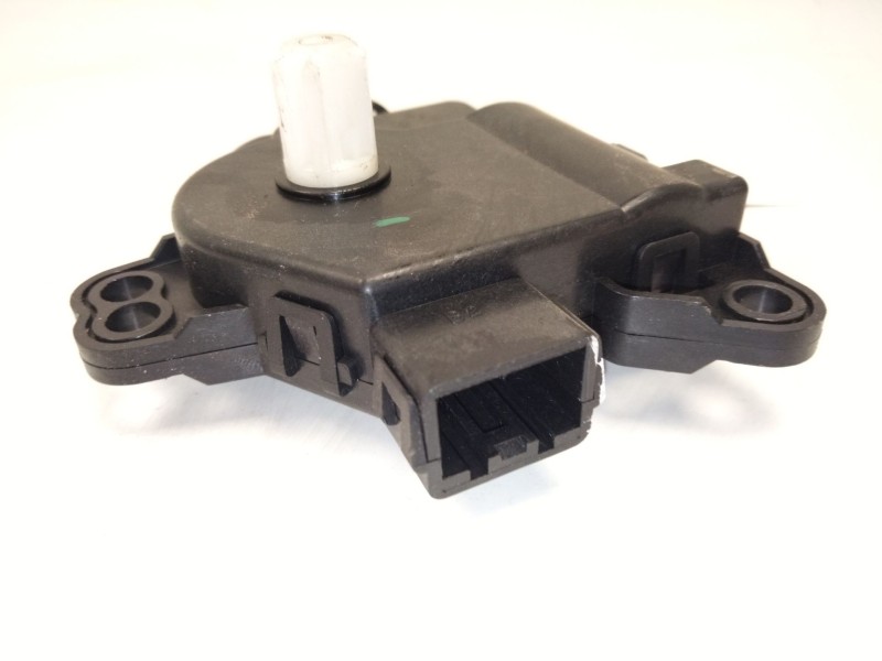 Recambio de motor de trampillas para kia sportage iii (sl) 1.7 crdi referencia OEM IAM D266NE9AA02  