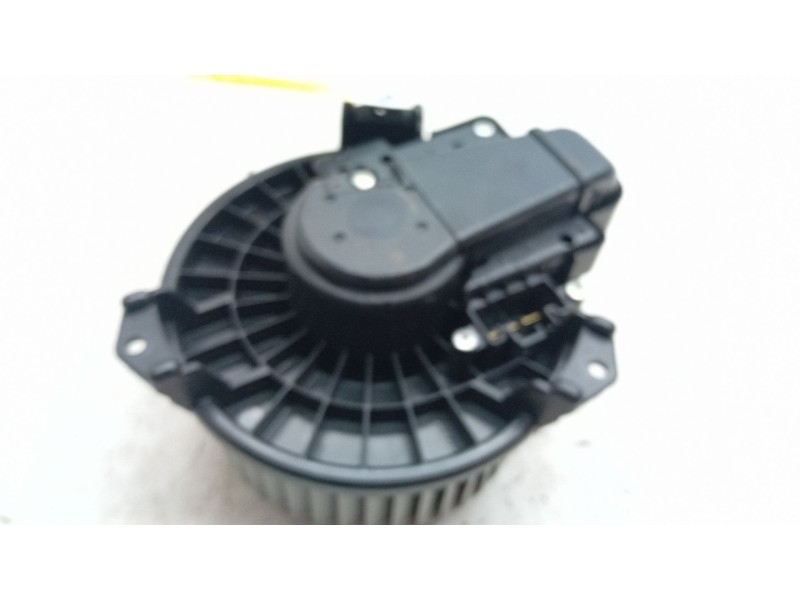 Recambio de motor calefaccion para toyota yaris active referencia OEM IAM   