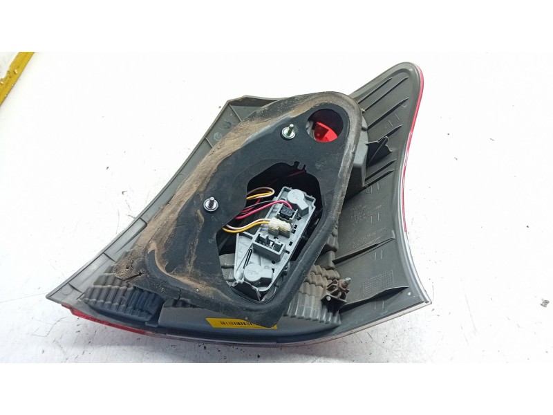 Recambio de piloto trasero izquierdo para toyota yaris active referencia OEM IAM   