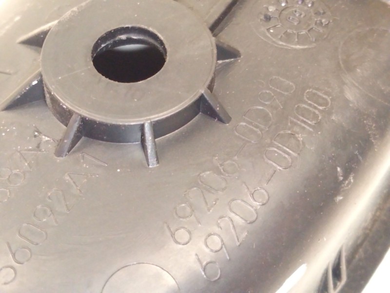 Recambio de maneta interior trasera izquierda para toyota yaris active referencia OEM IAM 692060D90  