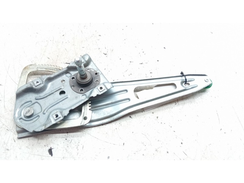 Recambio de elevalunas trasero izquierdo para toyota yaris active referencia OEM IAM   