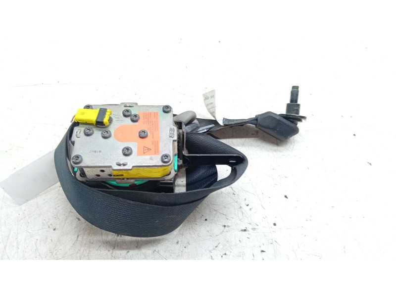 Recambio de cinturon seguridad delantero izquierdo para toyota yaris active referencia OEM IAM 501NC7N1HE  