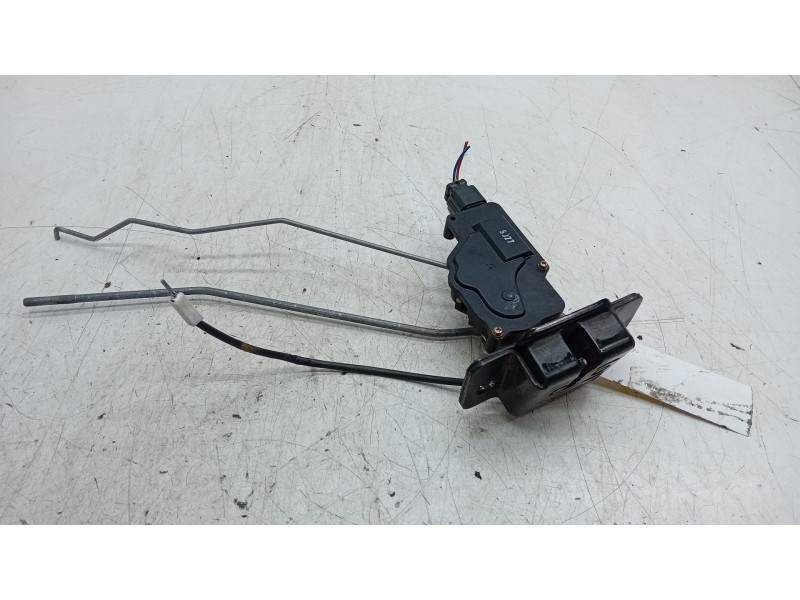 Recambio de cerradura maletero / porton para kia carnival ii (gq) 2.9 crdi referencia OEM IAM   