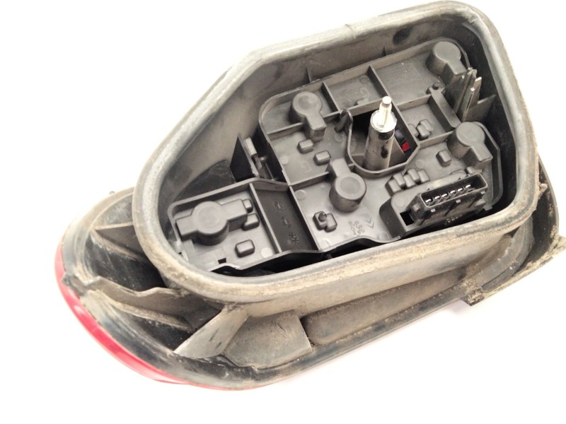 Recambio de piloto trasero izquierdo para citroën xsara (n1) 1.6 i referencia OEM IAM   