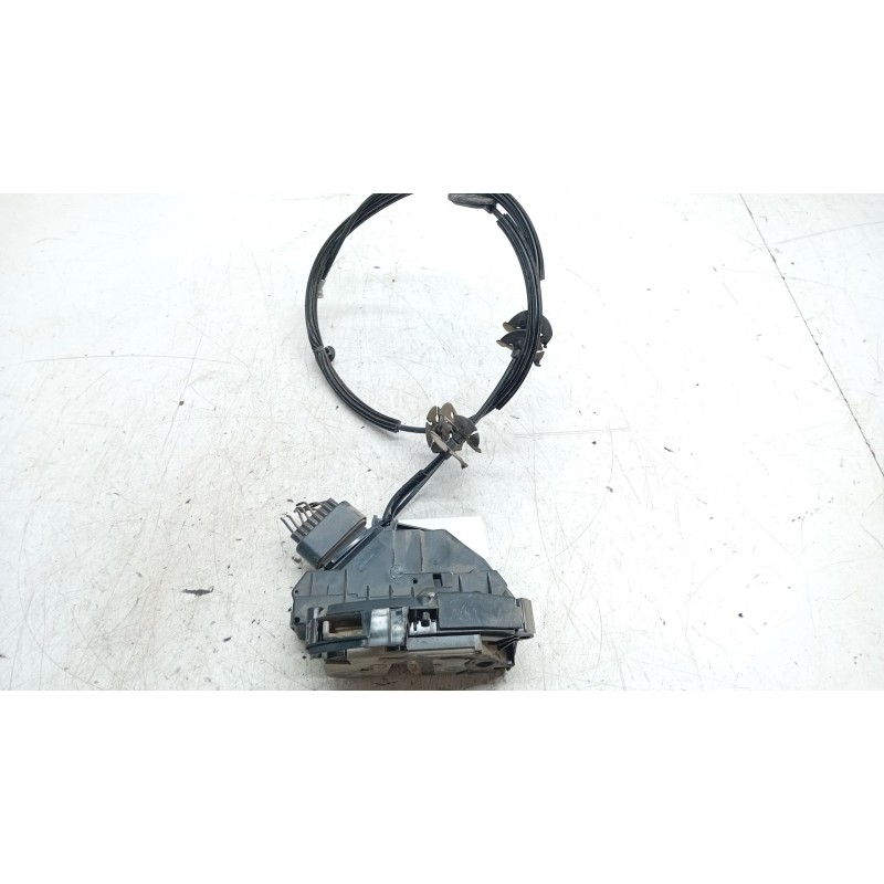 Recambio de cerradura puerta lateral corredera izquierda para ford transit connect monospace 1.6 tdci referencia OEM IAM DT11V26