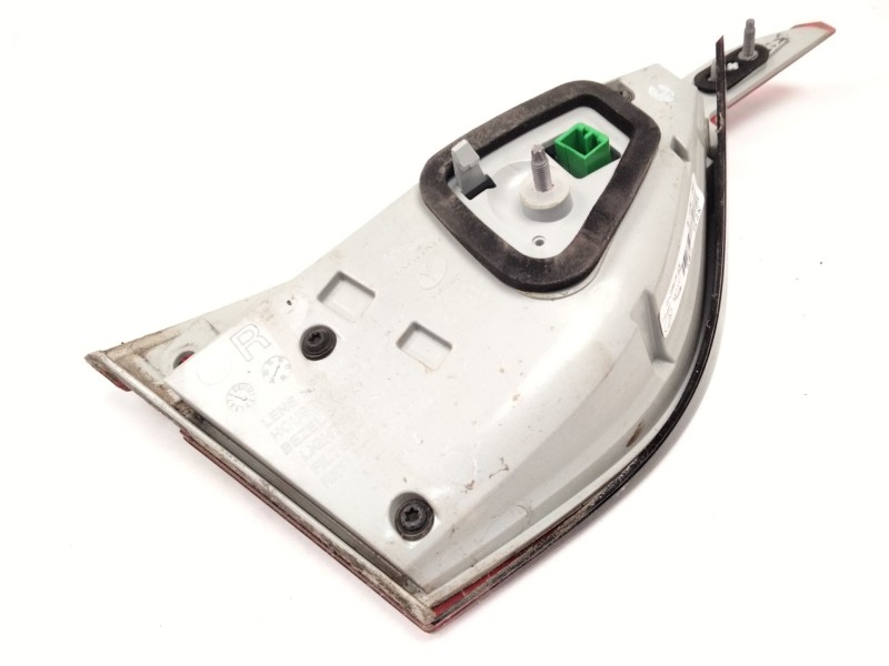 Recambio de piloto trasero derecho porton para jaguar xf prestige referencia OEM IAM   