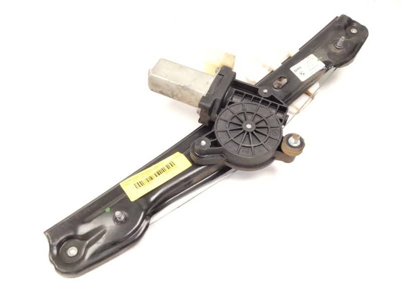 Recambio de elevalunas trasero derecho para bmw 1 (f20) 118 d referencia OEM IAM 7242556  