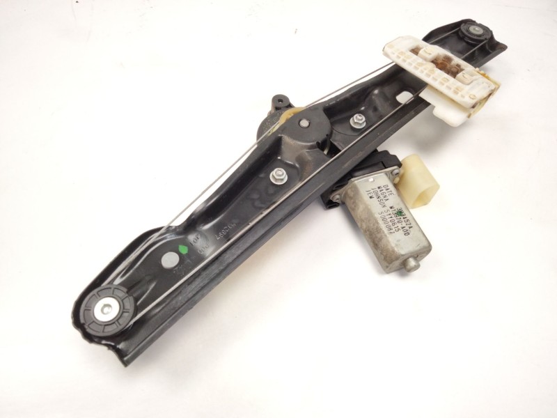 Recambio de elevalunas trasero derecho para bmw 1 (f20) 118 d referencia OEM IAM 7242556  