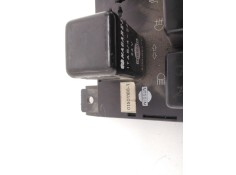 Recambio de caja fusibles para nissan atleon 210 referencia OEM IAM 01501188-1   2