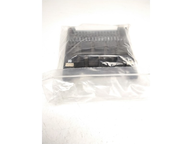 Recambio de caja fusibles para nissan atleon 210 referencia OEM IAM 01501188-1  