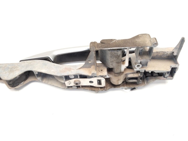 Recambio de maneta exterior delantera derecha para peugeot partner tepee 1.6 bluehdi 100 referencia OEM IAM   