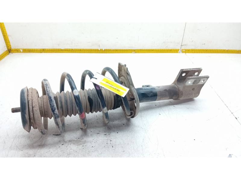 Recambio de amortiguador delantero izquierdo para peugeot partner tepee 1.6 bluehdi 100 referencia OEM IAM 968412818005  