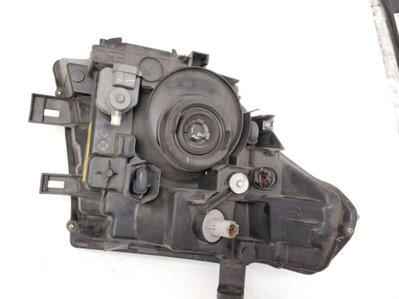 Recambio de faro derecho para nissan pathfinder iii (r51) 2.5 dci 4wd referencia OEM IAM 26060EB303  