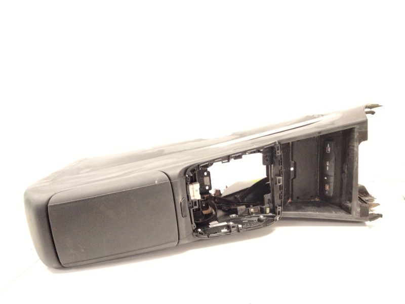 Recambio de consola central para hyundai tucson (nx4e, nx4a) 1.6 t-gdi plug-in-hybrid htrac referencia OEM IAM 84610N7100NNB  