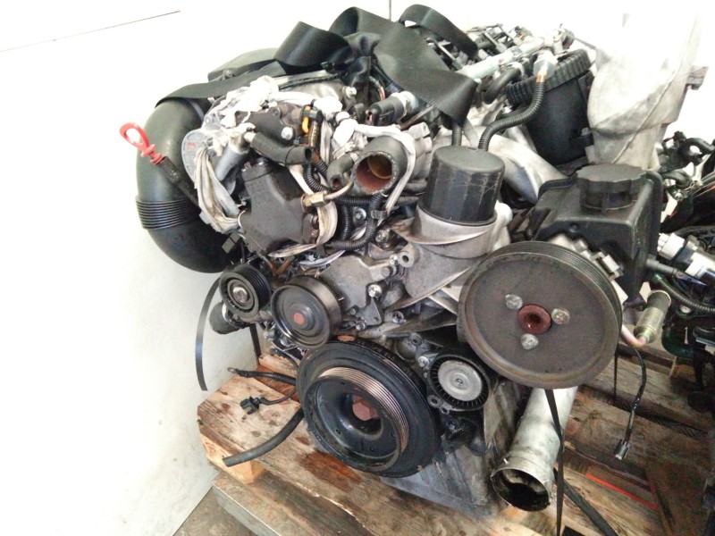 Recambio de motor completo para mercedes-benz clase s (w220) s 320 cdi (220.026, 220.126) referencia OEM IAM 613960  