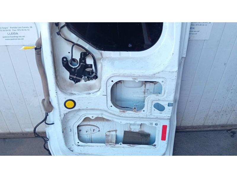 Recambio de puerta trasera derecha carga para ford transit connect monospace 1.6 tdci referencia OEM IAM   