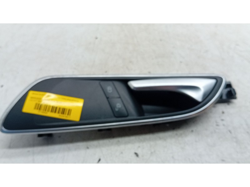 Recambio de maneta interior delantera izquierda para mercedes-benz cla coupé (c117) cla 220 cdi / d (117.303) referencia OEM IAM
