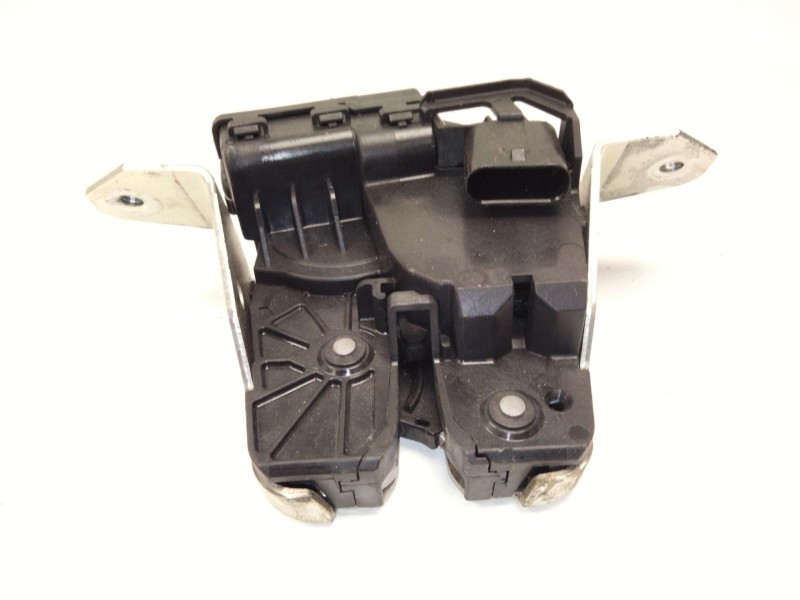 Recambio de cerradura maletero / porton para mercedes-benz cla coupé (c117) cla 220 cdi / d (117.303) referencia OEM IAM A099740