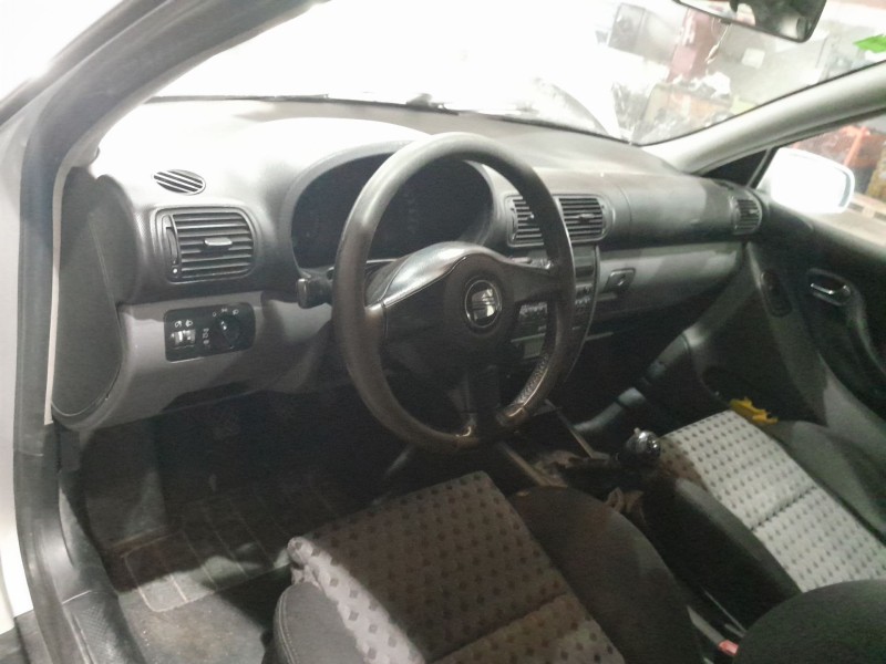 seat leon (1m1) del año 2001