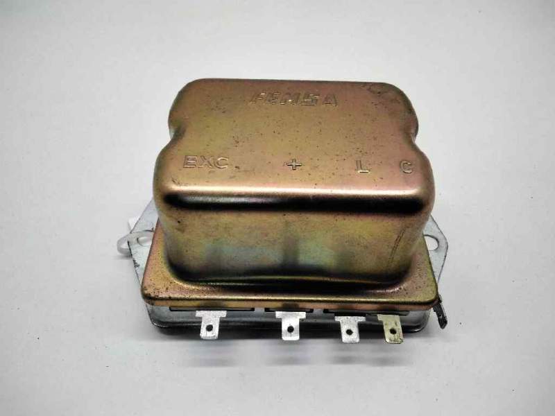 Recambio de regulador alternador para seat 132 132 referencia OEM IAM GRK129  