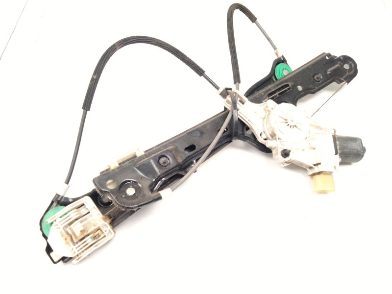 Recambio de elevalunas delantero derecho para bmw serie 1 berlina (e81/e87) 118d referencia OEM IAM 7067796  