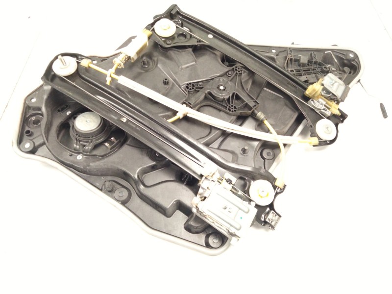 Recambio de elevalunas trasero derecho para mercedes-benz cla coupé (c117) cla 220 cdi / d (117.303) referencia OEM IAM A1177302