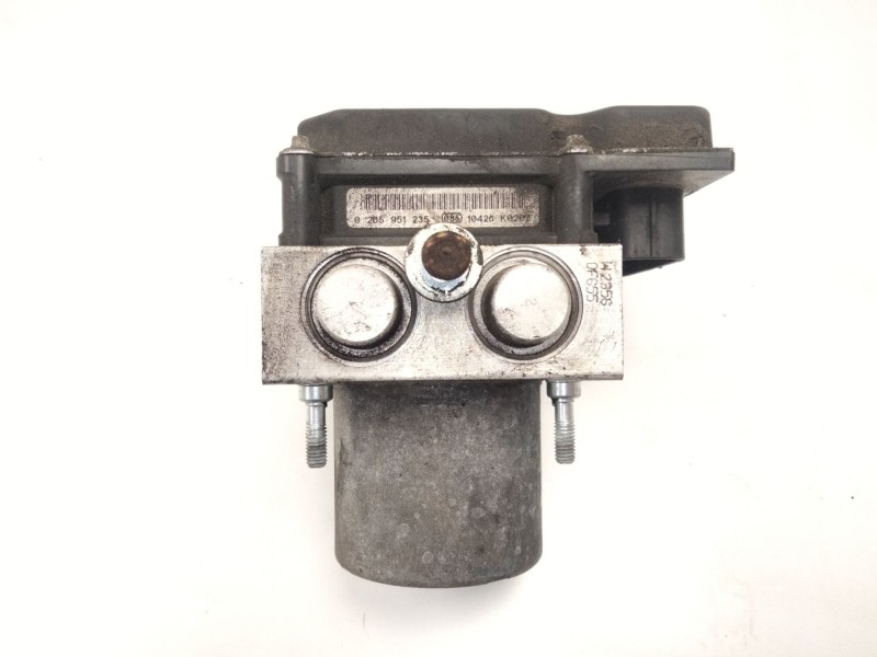 Recambio de abs para iveco daily vi caja/chasis 35s18, 35c18, 40c18, 50c18, 60c18, 65c18, 70c18 referencia OEM IAM 5801815699  