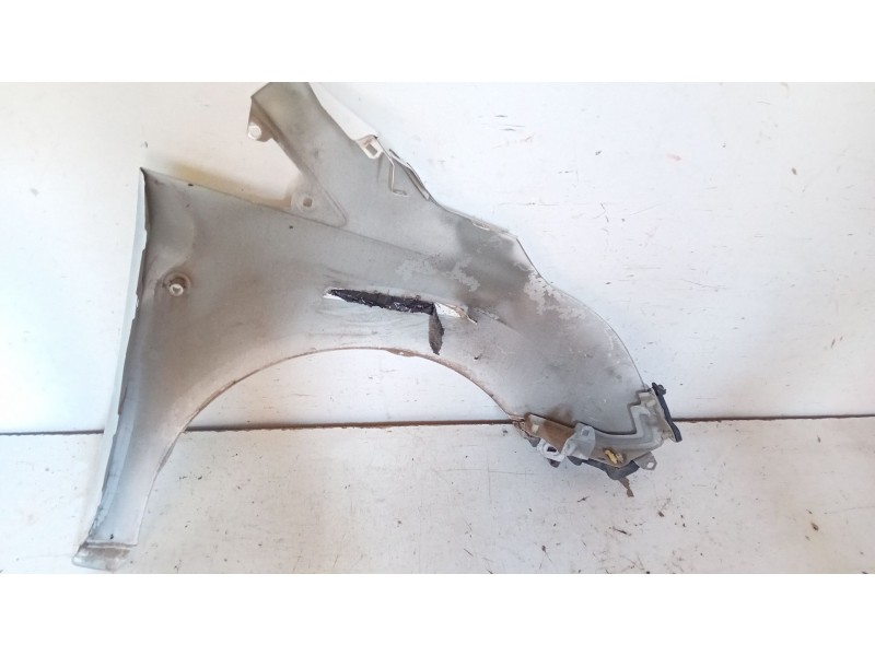 Recambio de aleta delantera izquierda para ford transit connect monospace 1.6 tdci referencia OEM IAM 1863969  