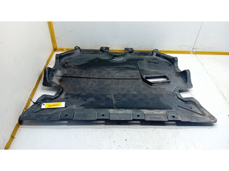 Recambio de cubrecarter para mercedes-benz clase e (w213) e 220 d (213.004) referencia OEM IAM A2055240200  