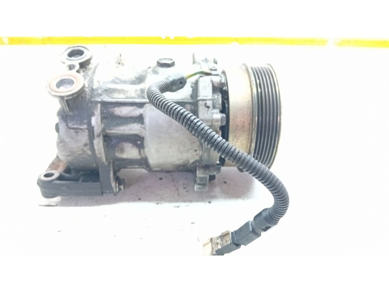 Recambio de compresor aire acondicionado para renault laguna ii (bg0/1_) 3.0 v6 24v (bg01, bg02, bg0d, bg0y) referencia OEM IAM 