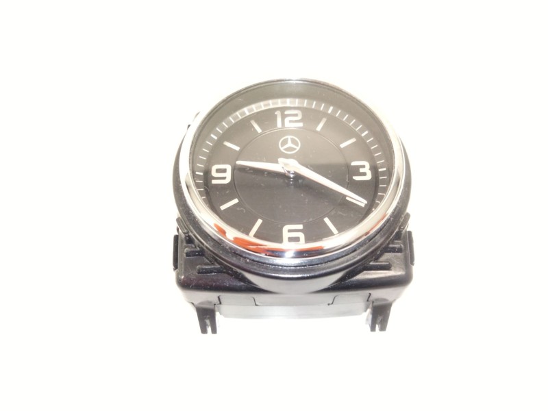 Recambio de reloj para mercedes-benz clase e (w213) e 220 d (213.004) referencia OEM IAM A2138272000  