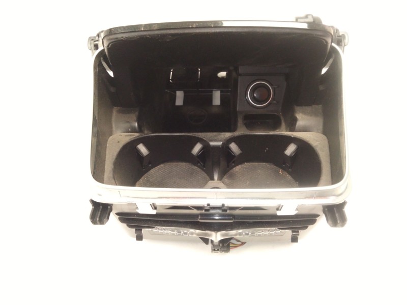 Recambio de consola central para mercedes-benz clase e (w213) e 220 d (213.004) referencia OEM IAM A2136806600  