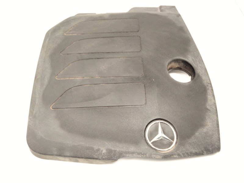 Recambio de tapa motor para mercedes-benz glc (x253) 300 de 4-matic (253.911) referencia OEM IAM A2640102400  