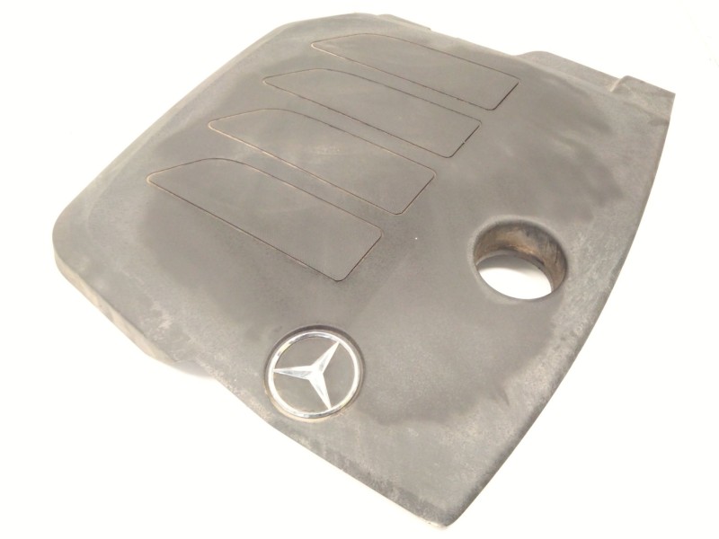 Recambio de tapa motor para mercedes-benz glc (x253) 300 de 4-matic (253.911) referencia OEM IAM A2640102400  
