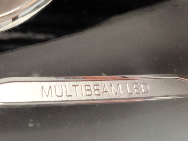 Recambio de faro xenon derecho para mercedes-benz clase e (w213) e 220 d (213.004) referencia OEM IAM A2139061804  