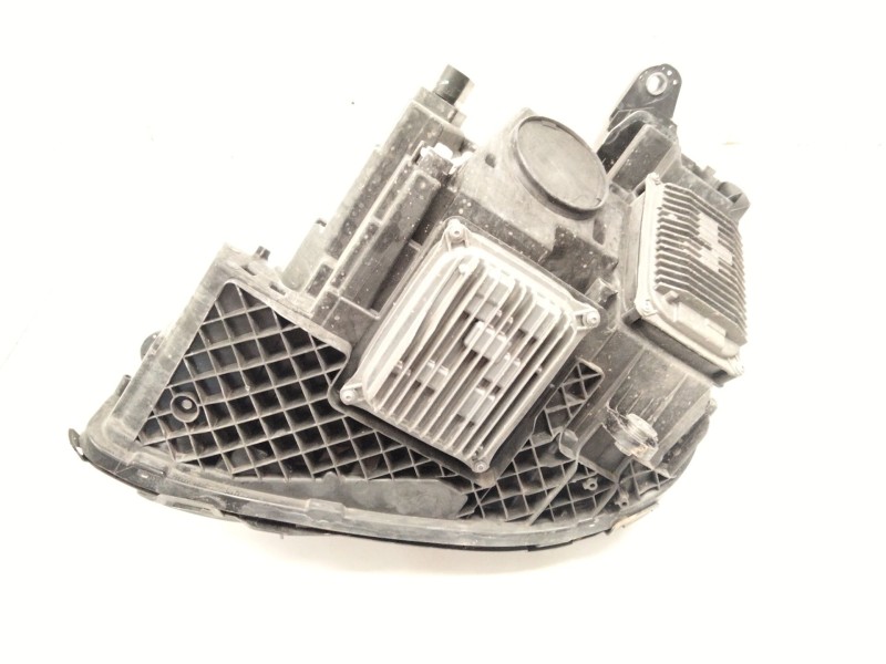 Recambio de faro xenon derecho para mercedes-benz clase e (w213) e 220 d (213.004) referencia OEM IAM A2139061804  