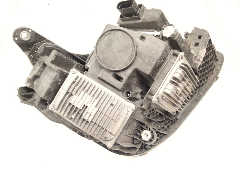 Recambio de faro xenon izquierdo para mercedes-benz clase e (w213) e 220 d (213.004) referencia OEM IAM A2139061704  