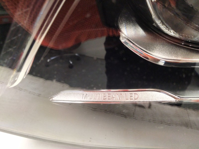 Recambio de faro xenon izquierdo para mercedes-benz clase e (w213) e 220 d (213.004) referencia OEM IAM A2139061704  
