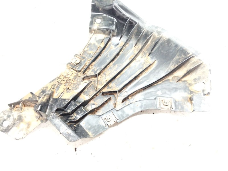 Recambio de panel protector para mercedes-benz clase e (w213) e 220 d (213.004) referencia OEM IAM A2135200600  