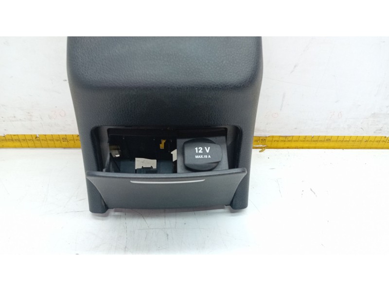 Recambio de aireador trasero central para mercedes-benz clase e (w213) e 220 d (213.004) referencia OEM IAM A2136805001  