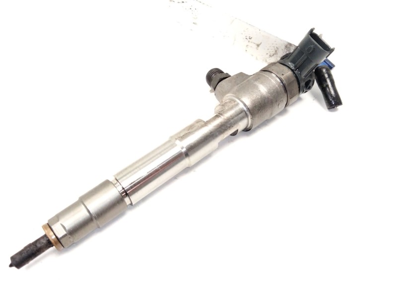 Recambio de inyector para mercedes-benz clase b sports tourer (w247) b 180 d (247.003) referencia OEM IAM 0445110800  