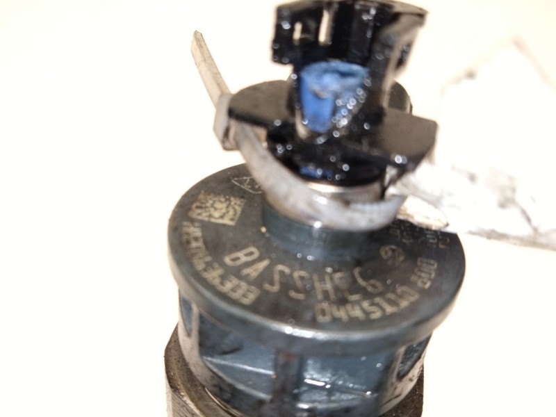 Recambio de inyector para mercedes-benz clase b sports tourer (w247) b 180 d (247.003) referencia OEM IAM 0445110800  