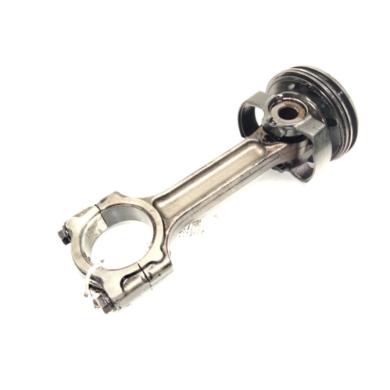 Recambio de piston para mercedes-benz clase b sports tourer (w247) b 180 d (247.003) referencia OEM IAM   
