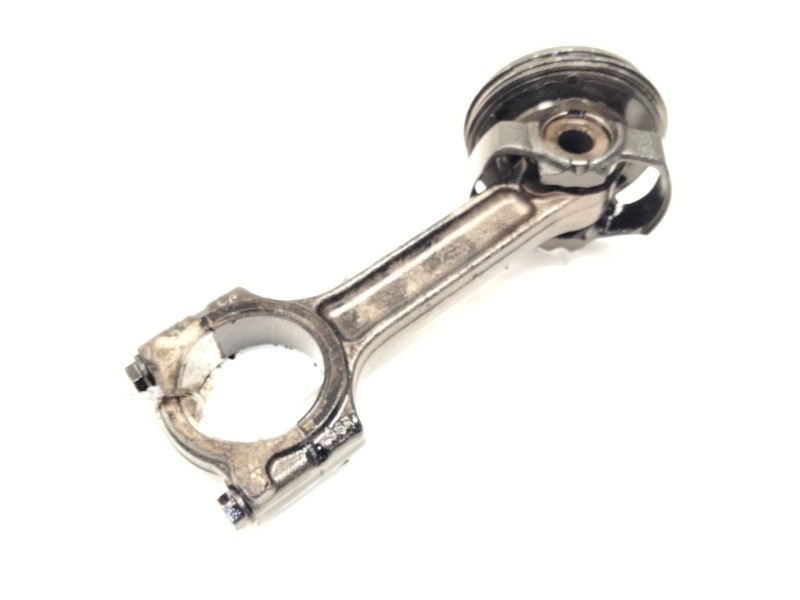 Recambio de piston para mercedes-benz clase b sports tourer (w247) b 180 d (247.003) referencia OEM IAM   